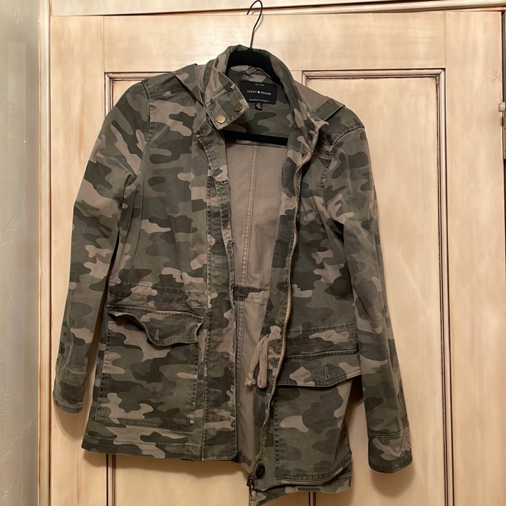 Lucky brand camo jacket small